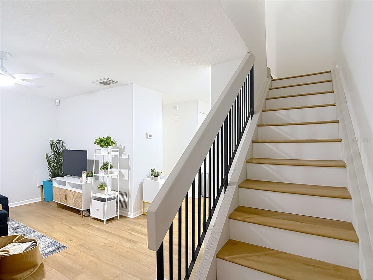 14732 PINE GLEN CIRCLE — photo 4 of 63