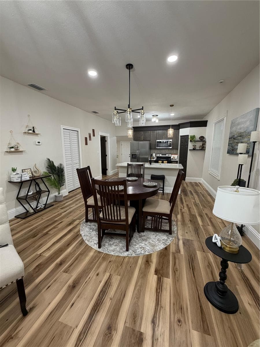 919 26TH AVENUE — photo 10 of 26