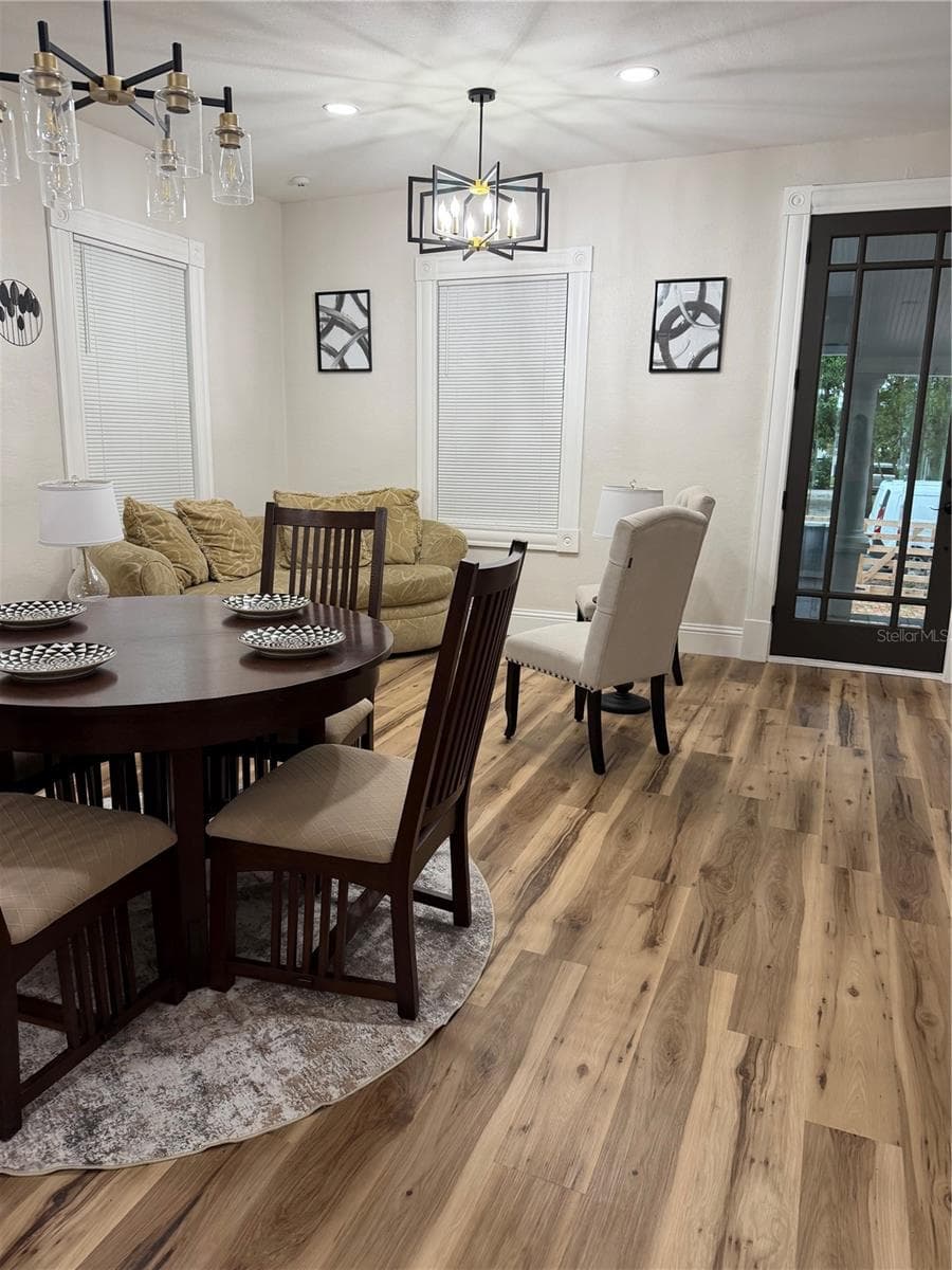 919 26TH AVENUE — photo 6 of 26