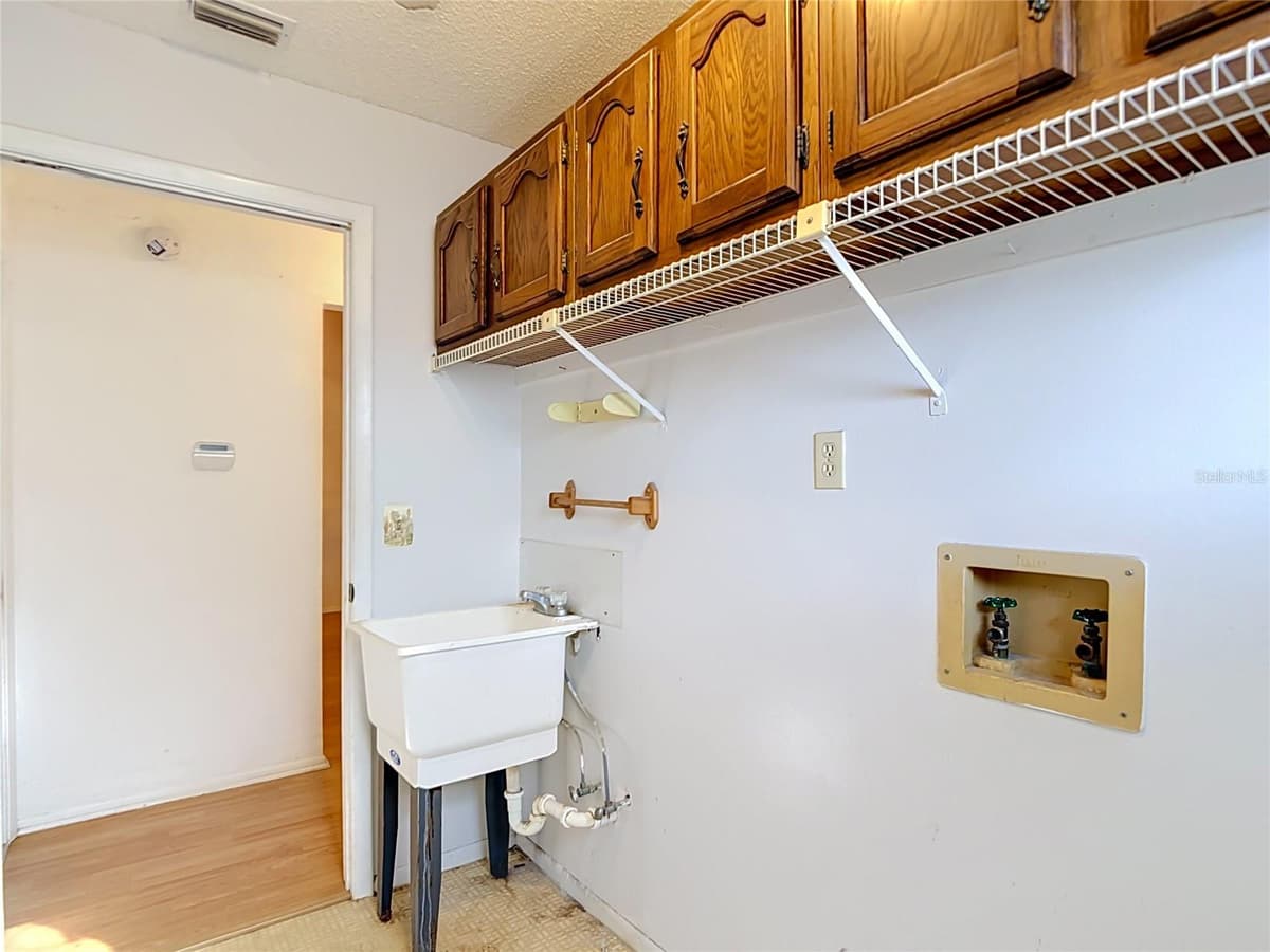 7622 CLOVIS COURT — photo 41 of 58