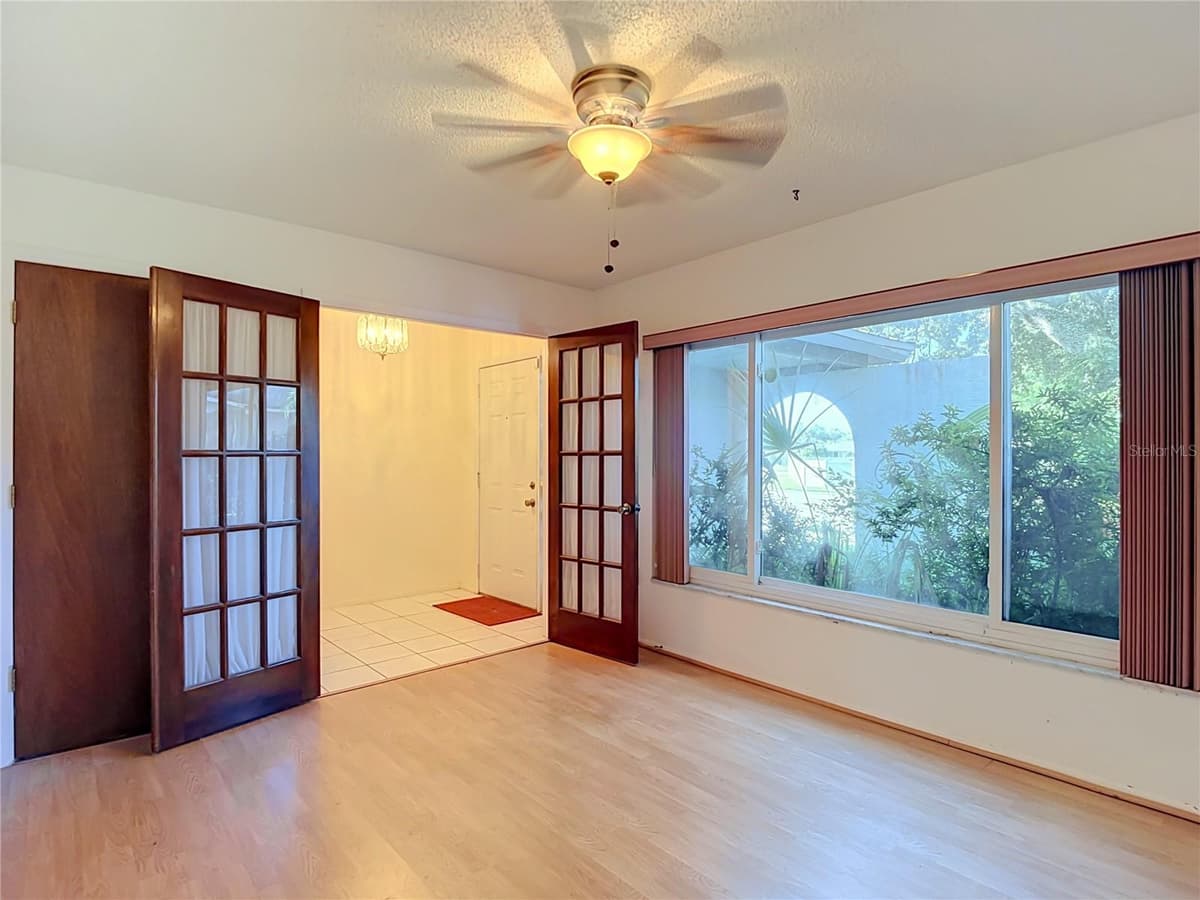 7622 CLOVIS COURT — photo 10 of 58