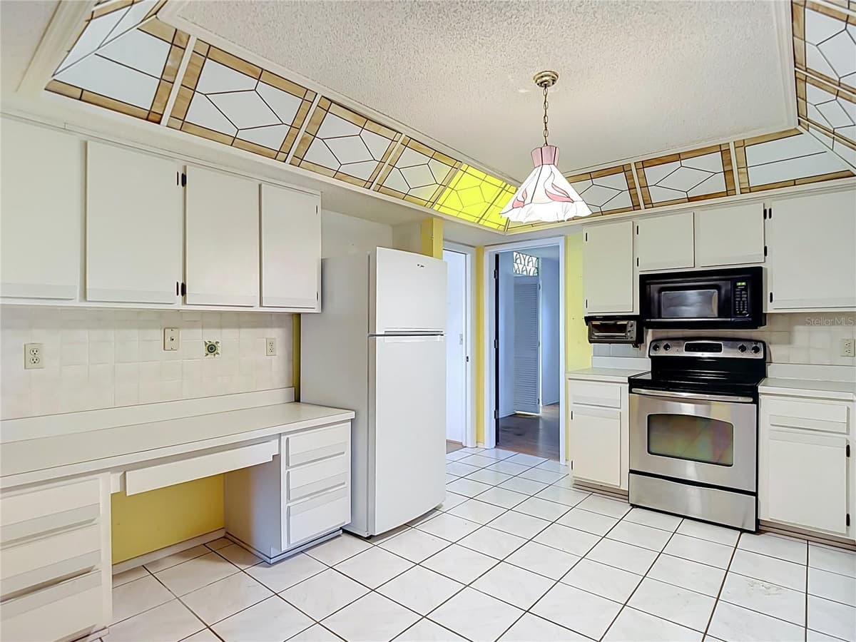7622 CLOVIS COURT — photo 20 of 58