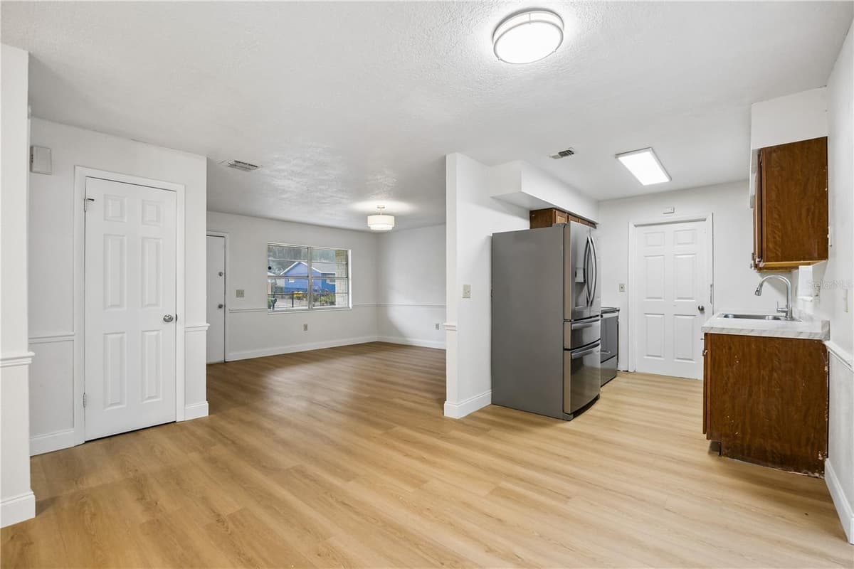 3688 RUNDO DRIVE — photo 8 of 17