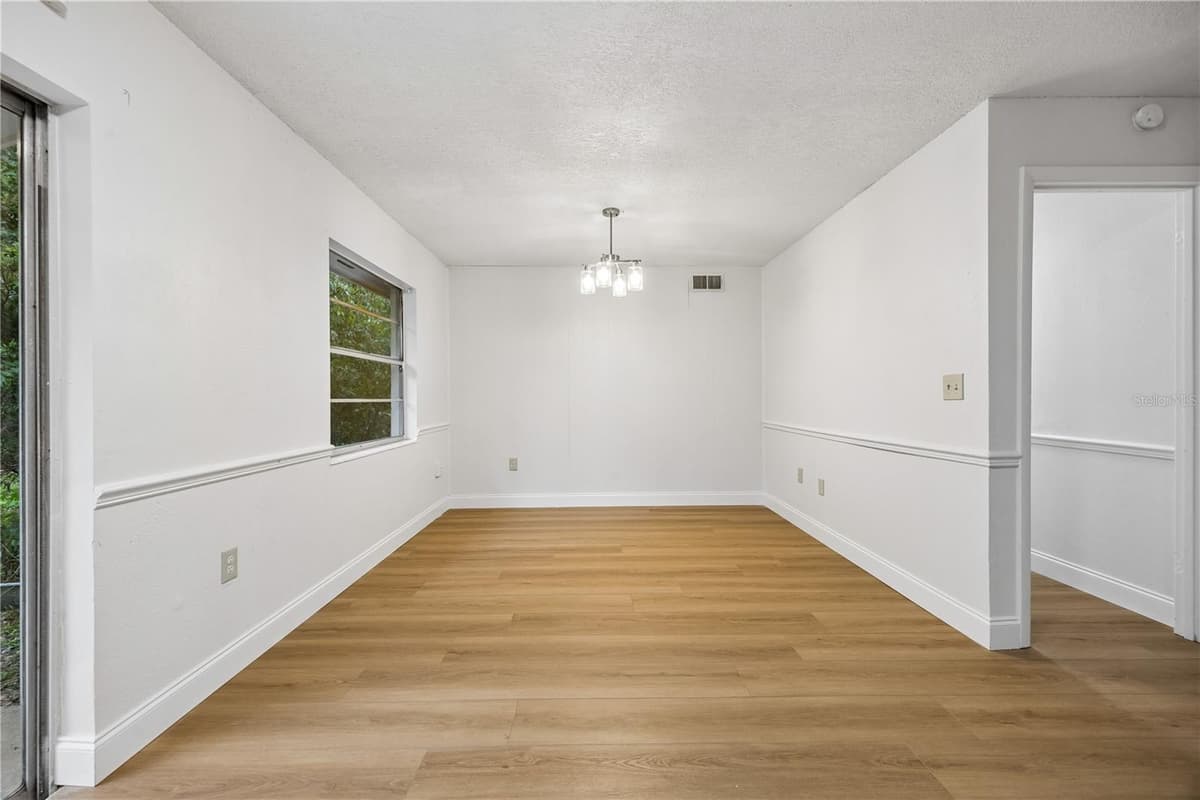 3688 RUNDO DRIVE — photo 6 of 17