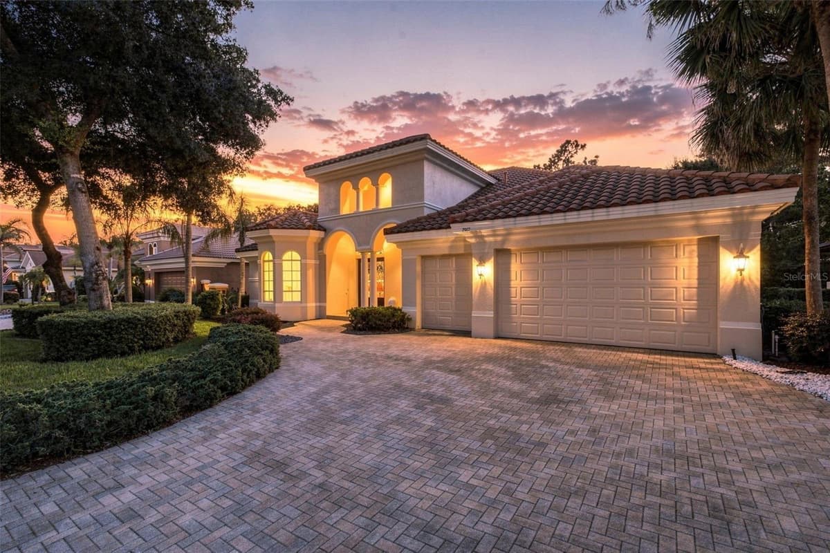 2967 GREY OAKS BOULEVARD — photo 5 of 60