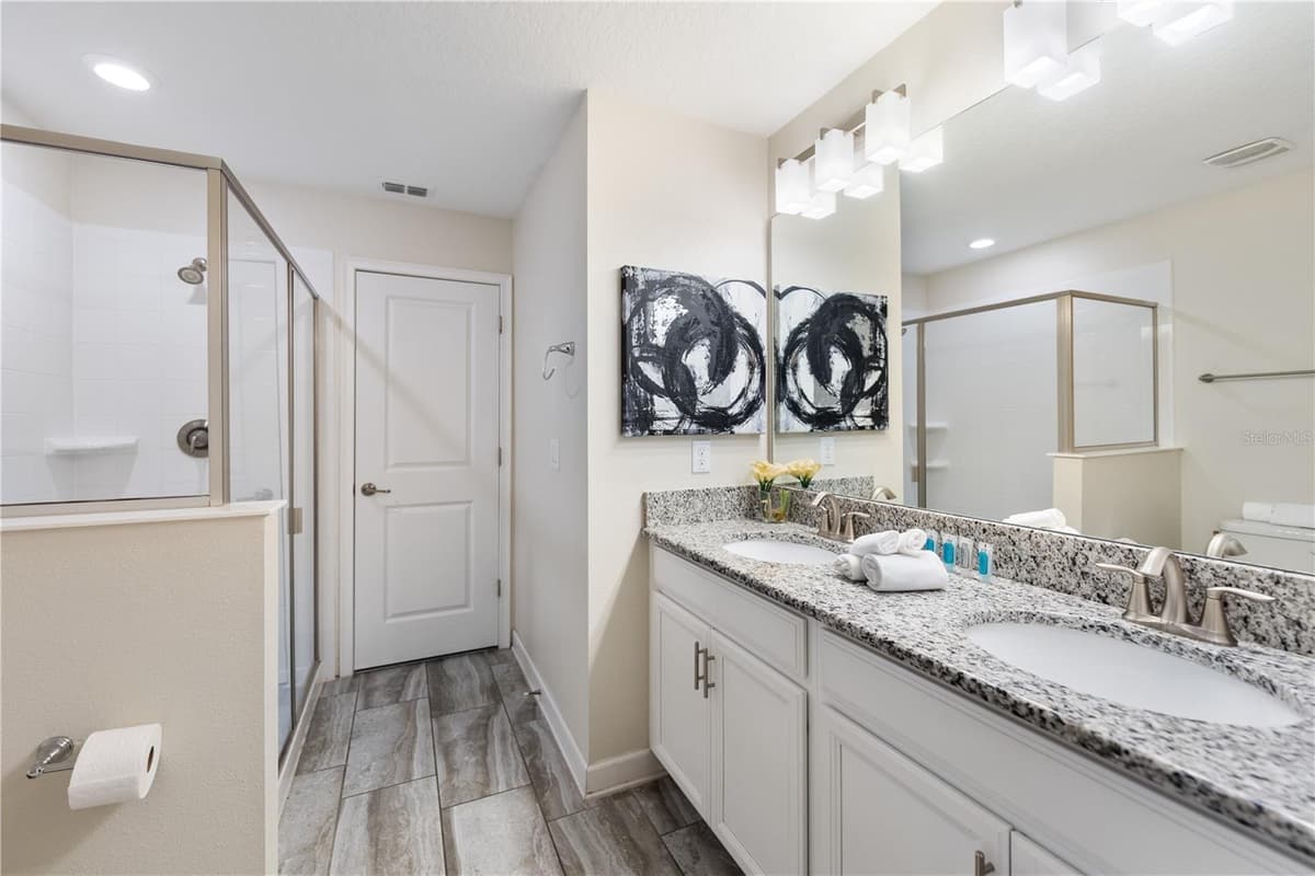 9004 HAZARD STREET — photo 14 of 35