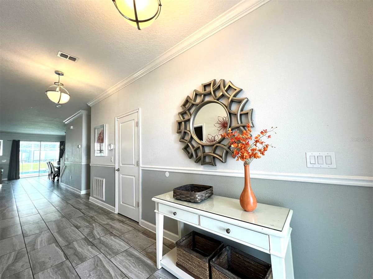 9004 HAZARD STREET — photo 4 of 35