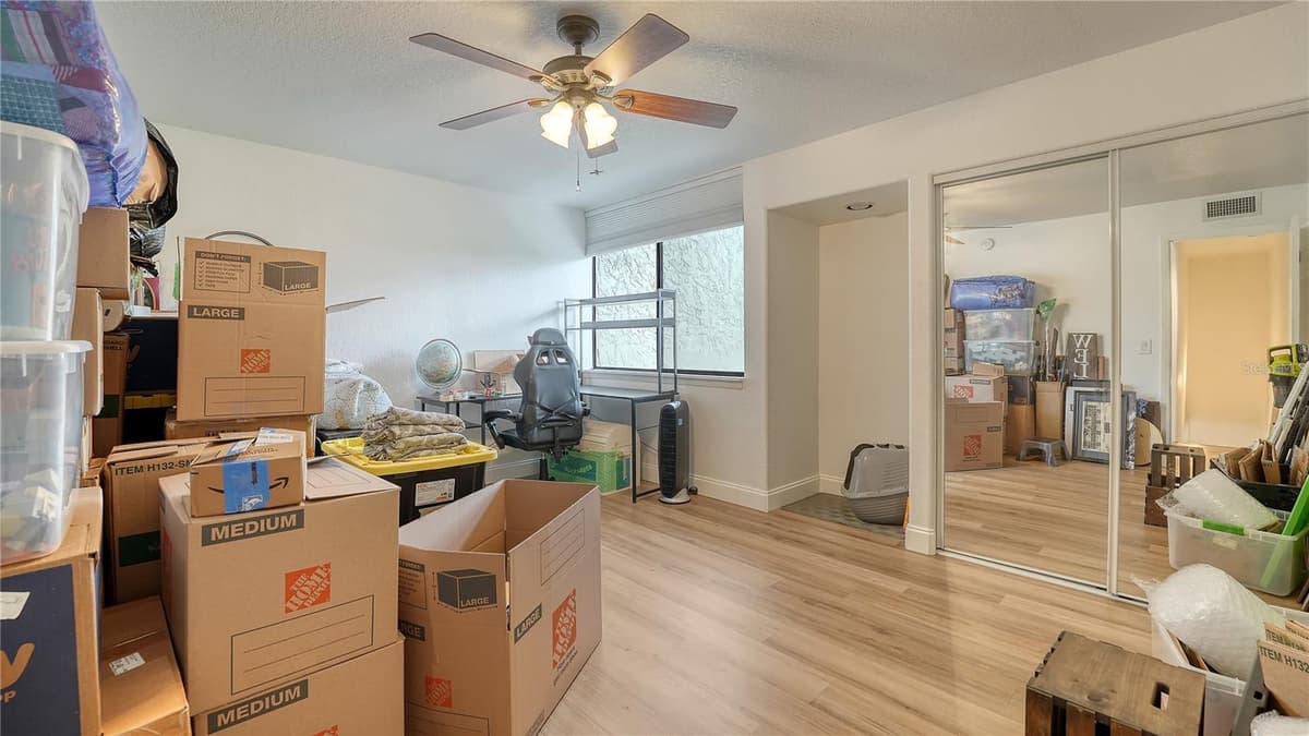 4906 25TH STREET — photo 18 of 38