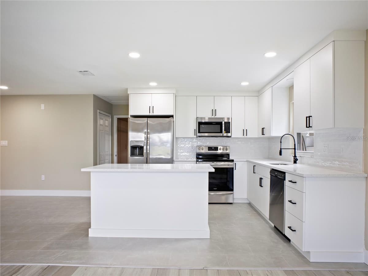 196 LAKE DAMON DRIVE — photo 17 of 25