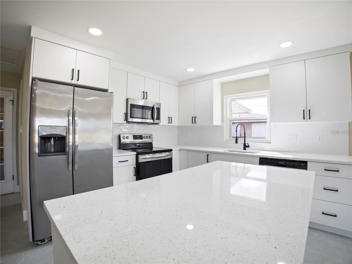 196 LAKE DAMON DRIVE — photo 16 of 25