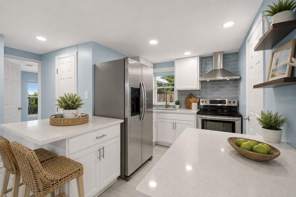 5541 KENSINGTON STREET — photo 7 of 12
