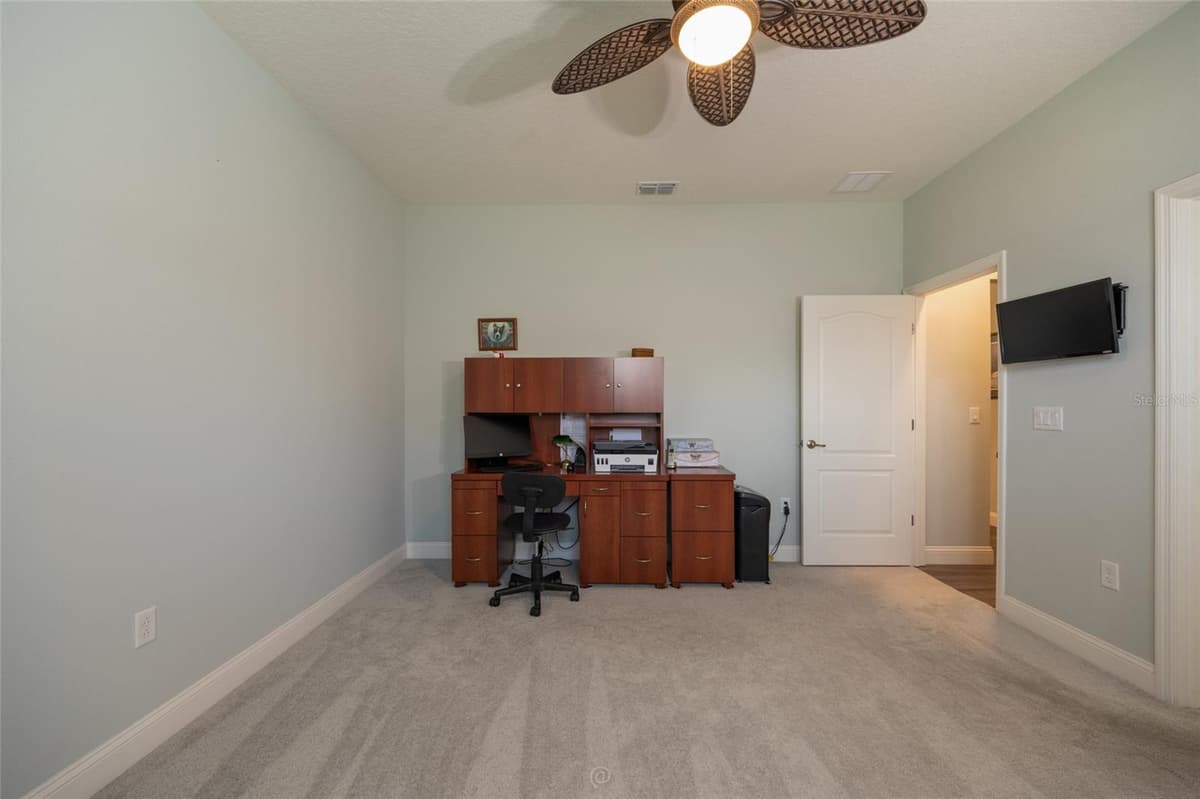 17 WHITE HAVEN LANE — photo 17 of 45