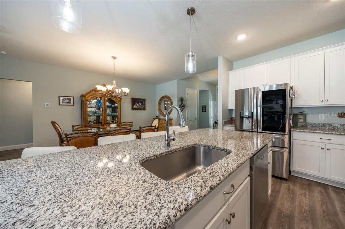 17 WHITE HAVEN LANE — photo 11 of 45