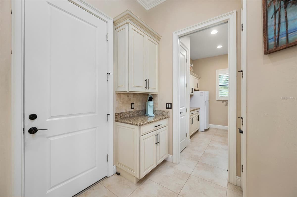 325 SEGOVIA DRIVE — photo 35 of 54