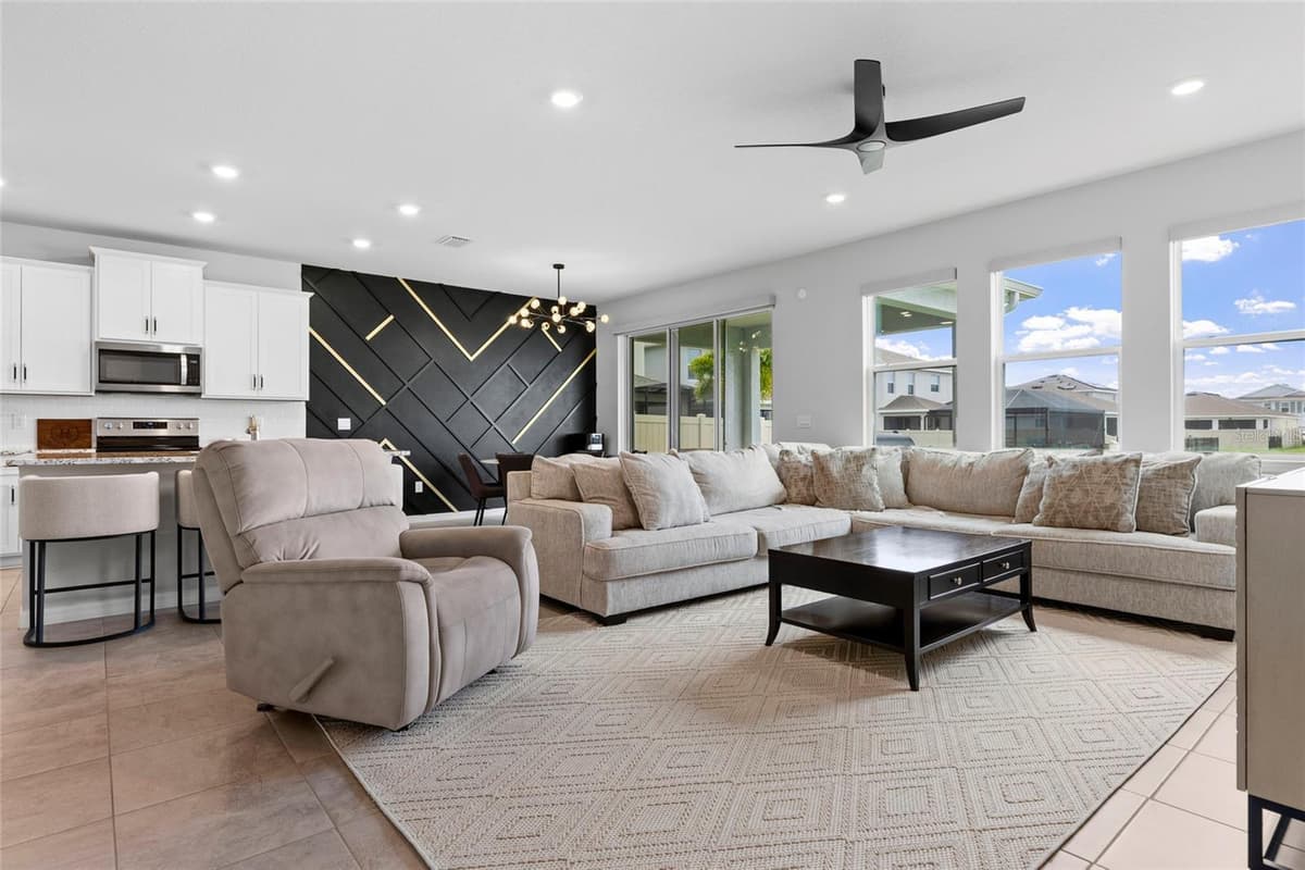 4410 DUSKY DAWN LANE — photo 13 of 52