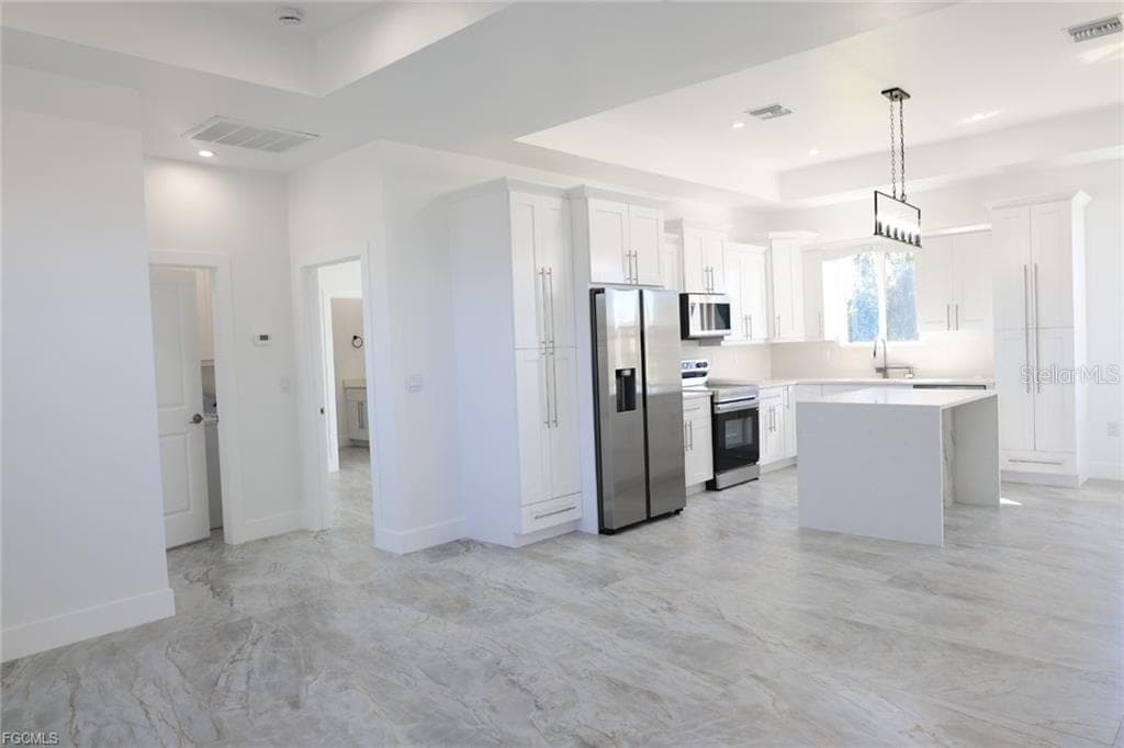 114 PRESTON STREET — photo 4 of 15