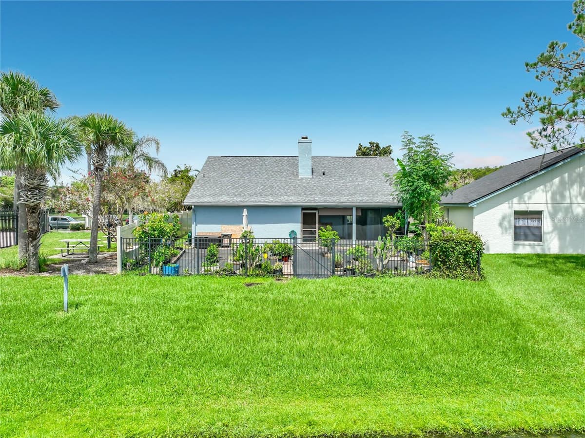 2405 SETTLERS TRAIL — photo 4 of 72
