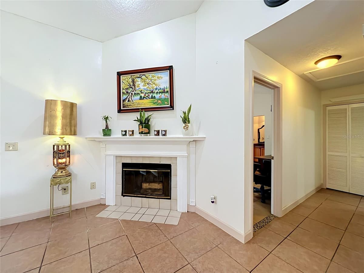 2405 SETTLERS TRAIL — photo 9 of 72