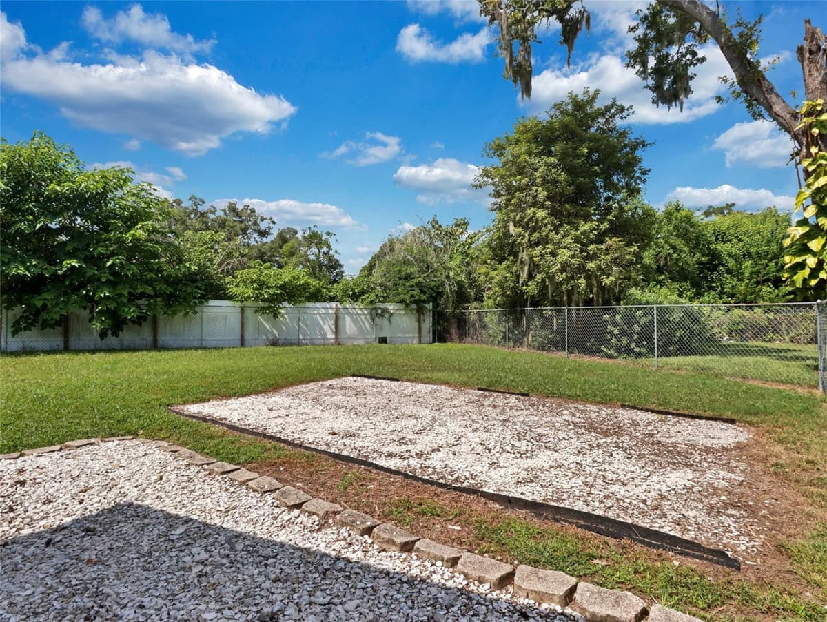 2423 BUCKHORN MANOR DRIVE — photo 44 of 50