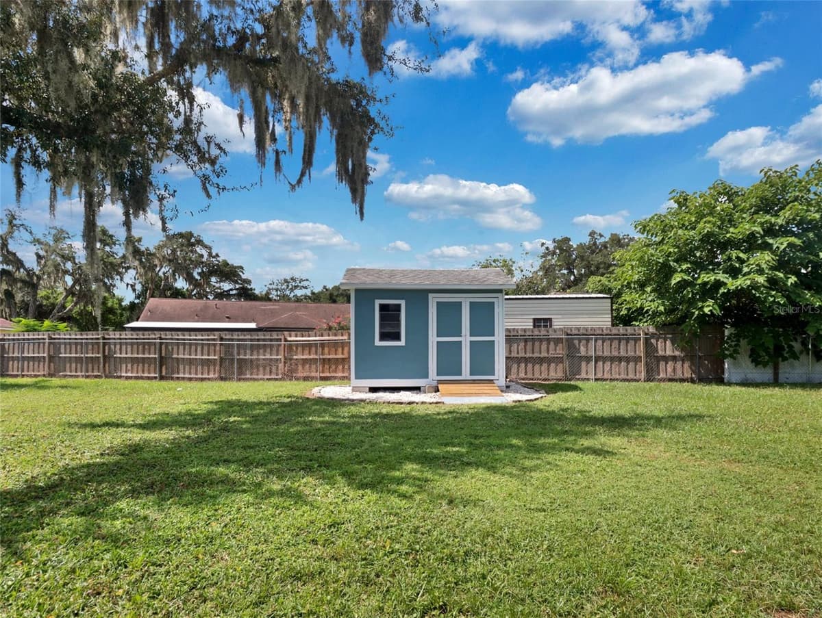 2423 BUCKHORN MANOR DRIVE — photo 43 of 50