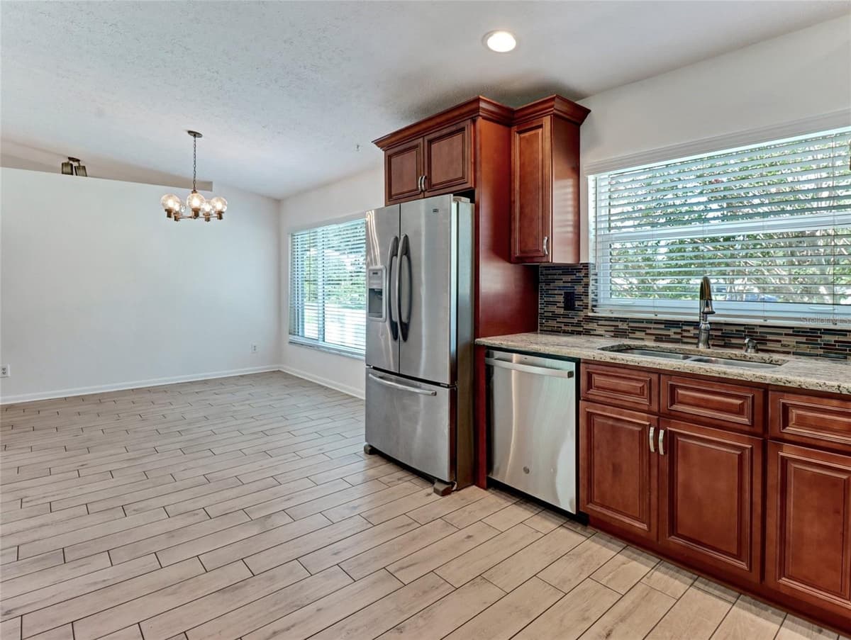 2423 BUCKHORN MANOR DRIVE — photo 16 of 50