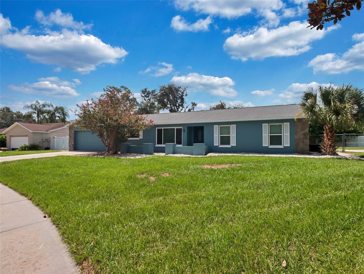 2423 BUCKHORN MANOR DRIVE — photo 3 of 50