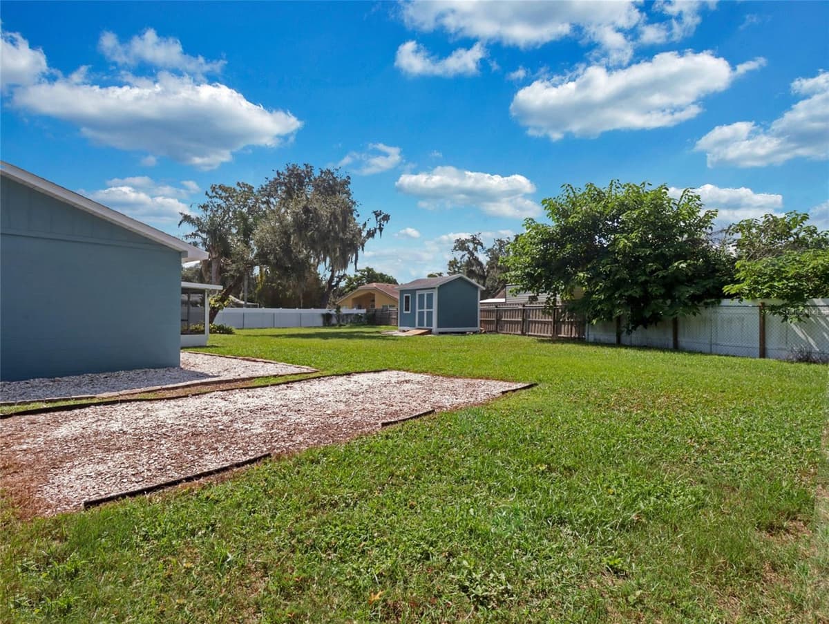 2423 BUCKHORN MANOR DRIVE — photo 45 of 50
