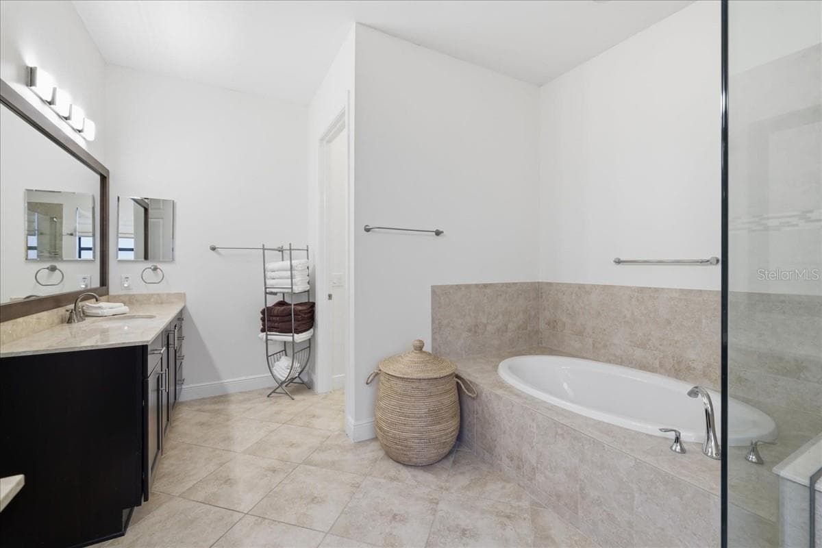 10120 BELCREST BOULEVARD — photo 26 of 58