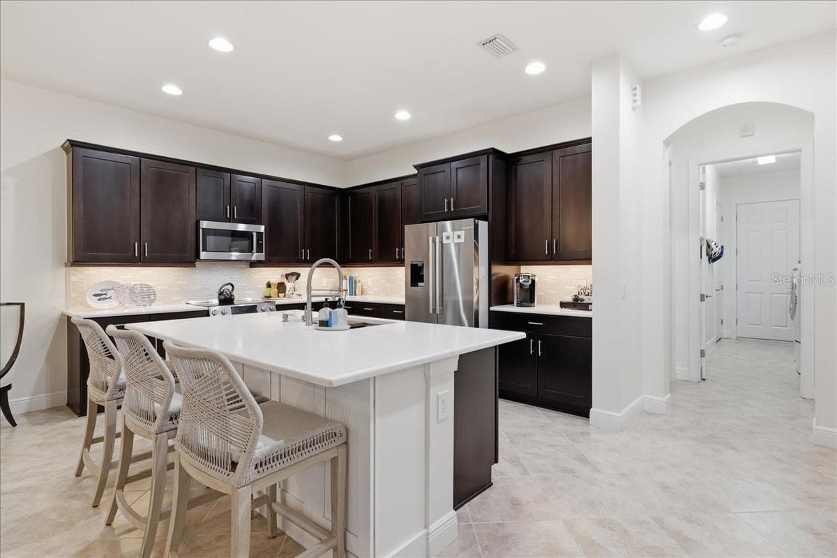 10120 BELCREST BOULEVARD — photo 14 of 58