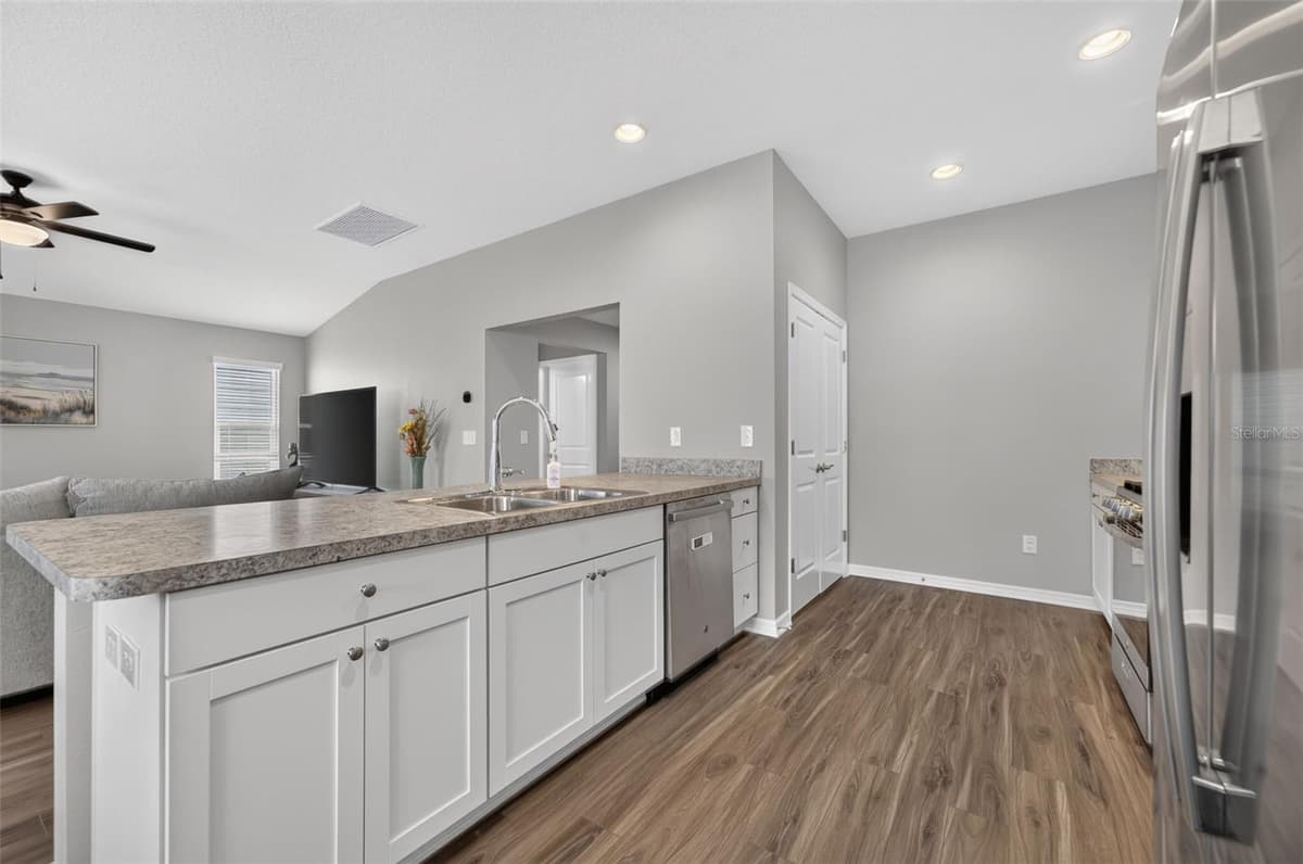 7686 WOODLEY TERRACE — photo 14 of 40
