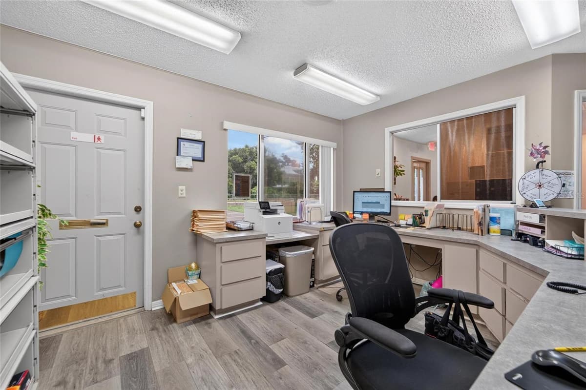 1205 BAKER STREET — photo 27 of 56