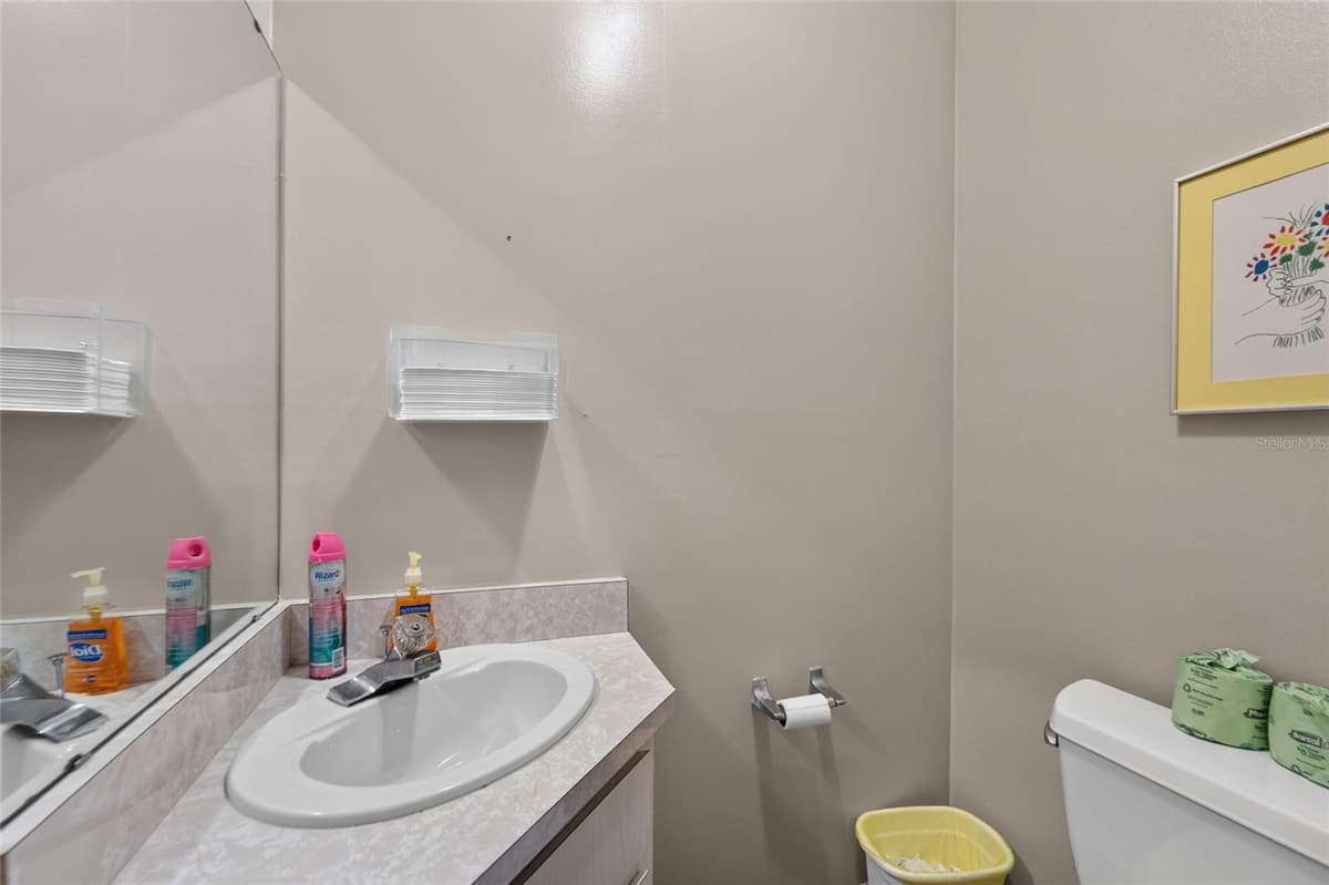 1205 BAKER STREET — photo 15 of 56
