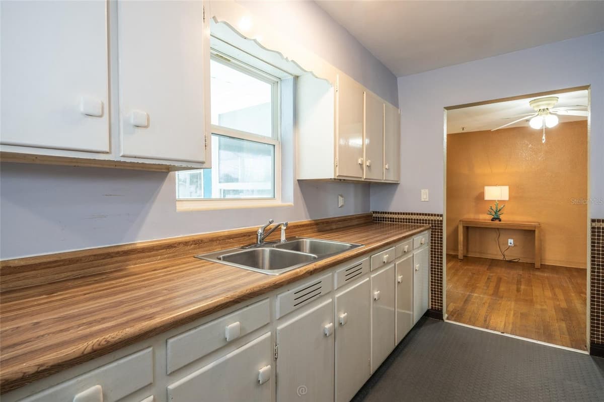 1256 BEL AIRE DRIVE — photo 14 of 38