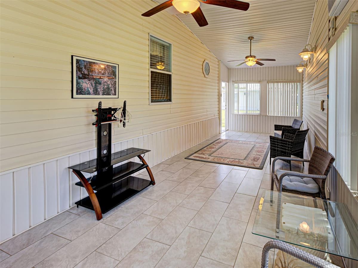 6562 HIKINA DRIVE — photo 30 of 37