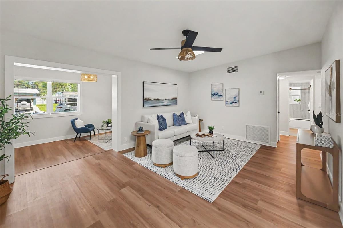 340 55TH AVE S — photo 4 of 26
