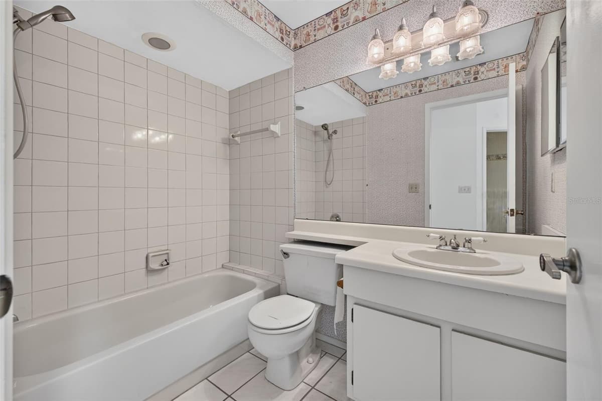 11754 SPRING TREE LANE — photo 17 of 23
