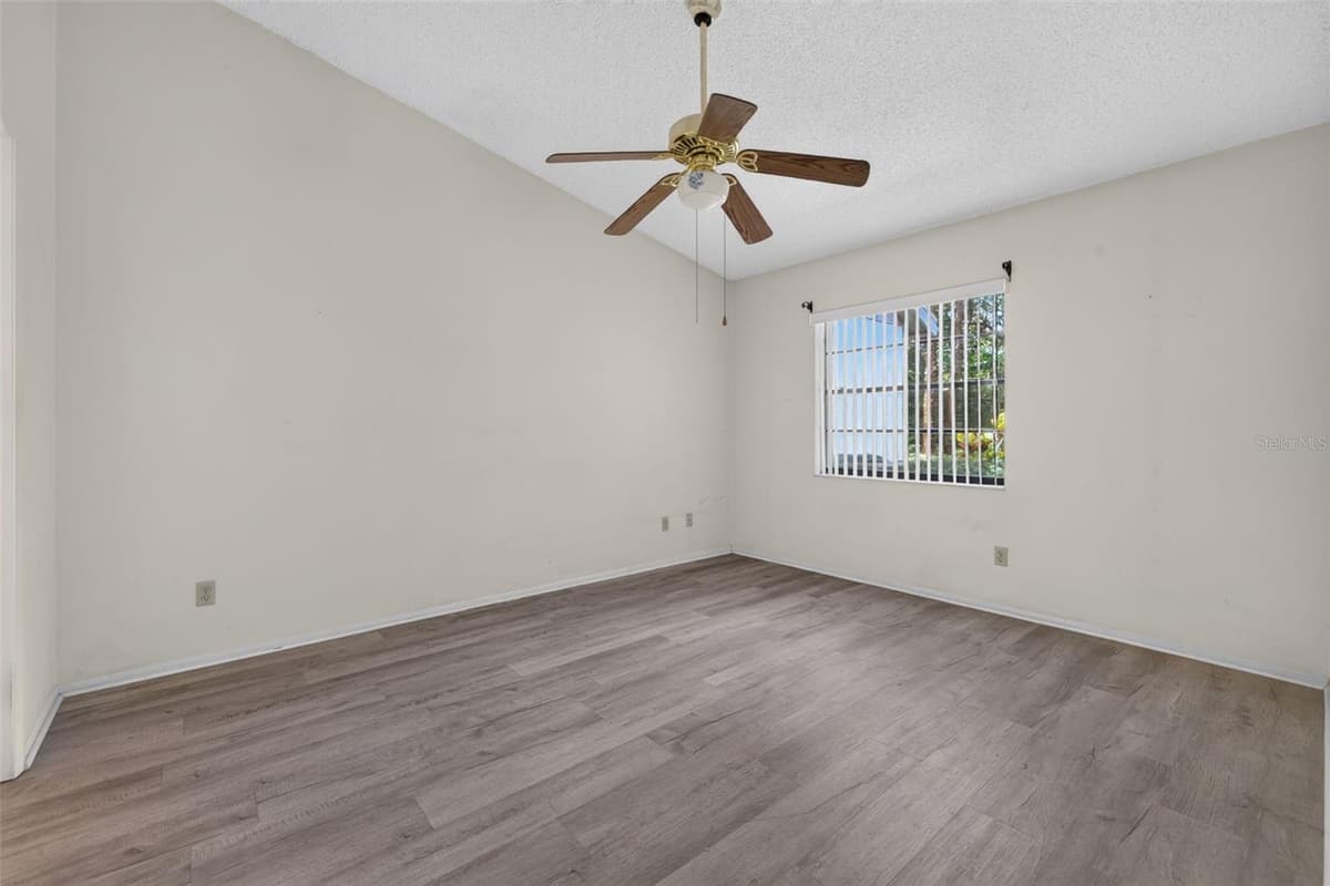 11754 SPRING TREE LANE — photo 13 of 23