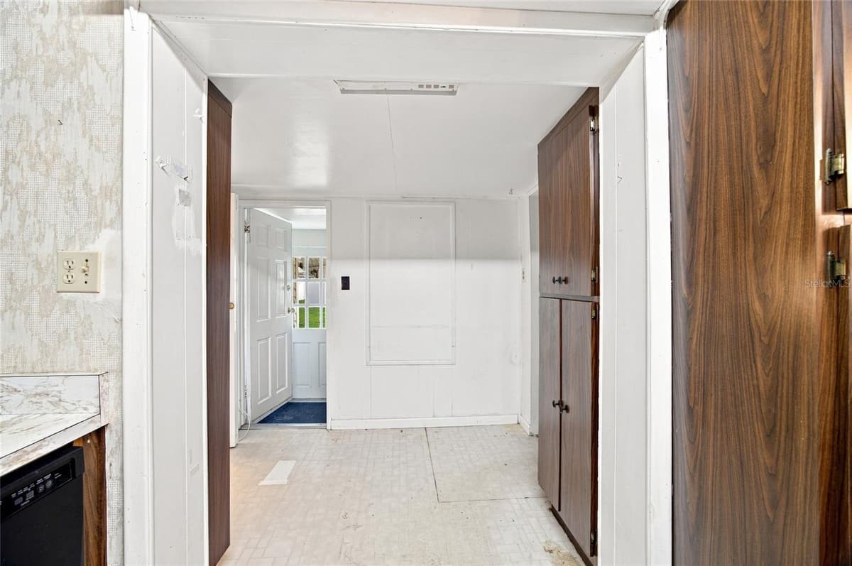 1416 IDLEWILD AVENUE — photo 13 of 27