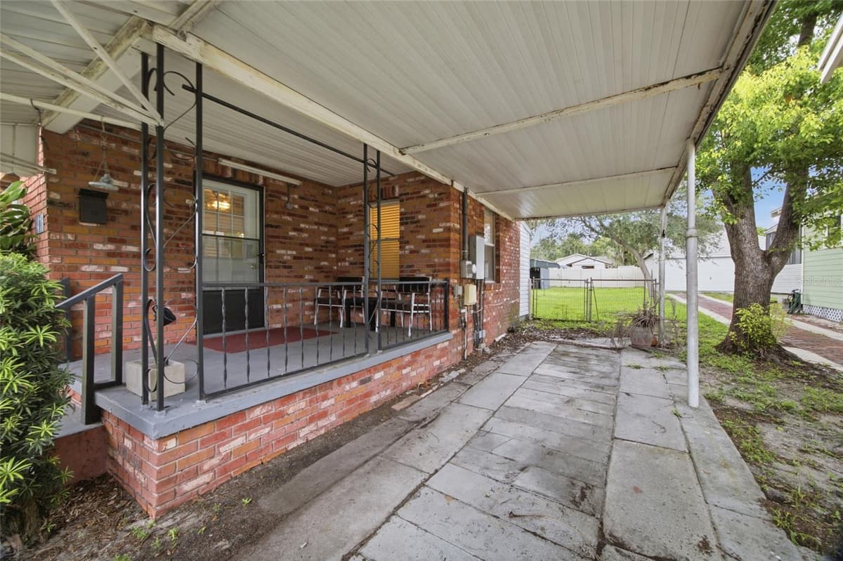 1416 IDLEWILD AVENUE — photo 4 of 27