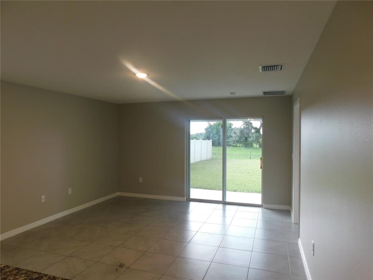 16838 DELIA STREET — photo 6 of 16