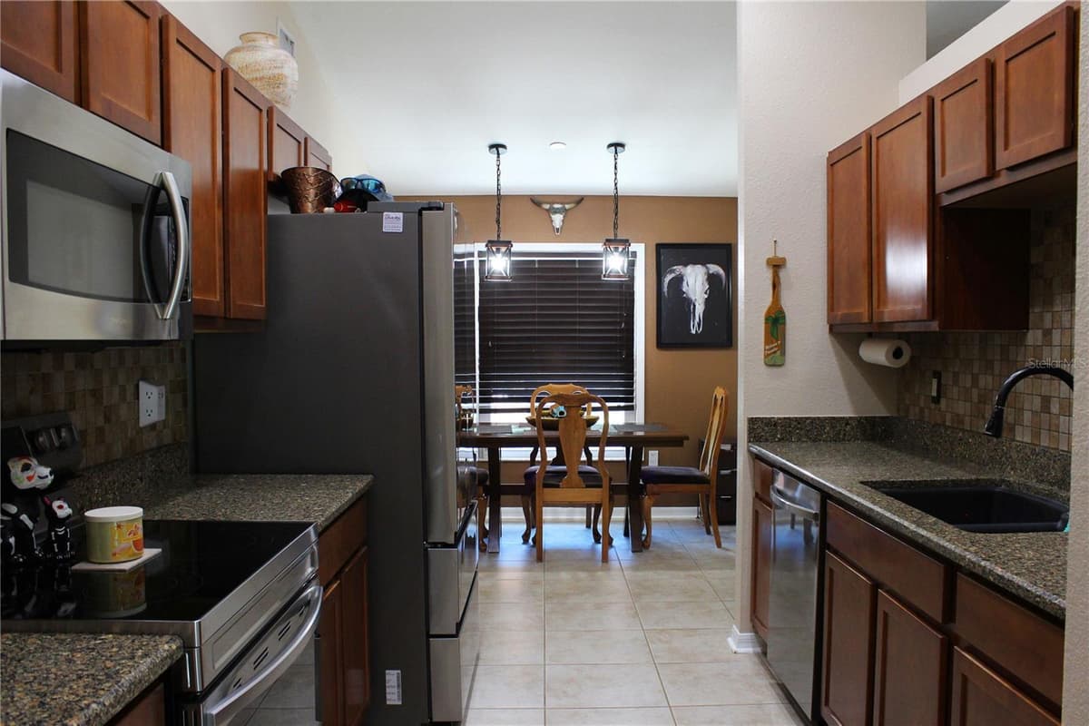 3541 MARSH WREN STREET — photo 12 of 45