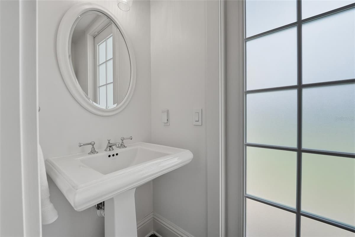 4601 NEW BROAD STREET — photo 32 of 96