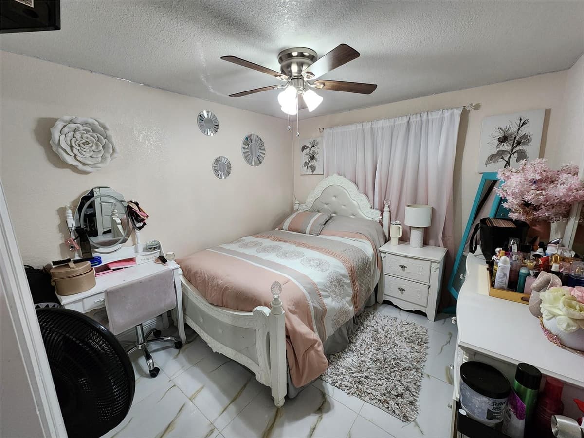 9404 HILLPORT COURT — photo 17 of 36