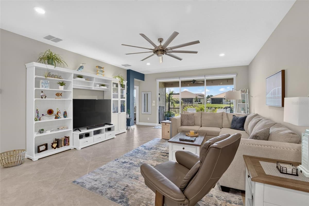 4740 AVILA LAKES DRIVE — photo 11 of 72