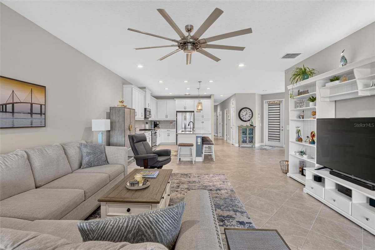 4740 AVILA LAKES DRIVE — photo 14 of 72