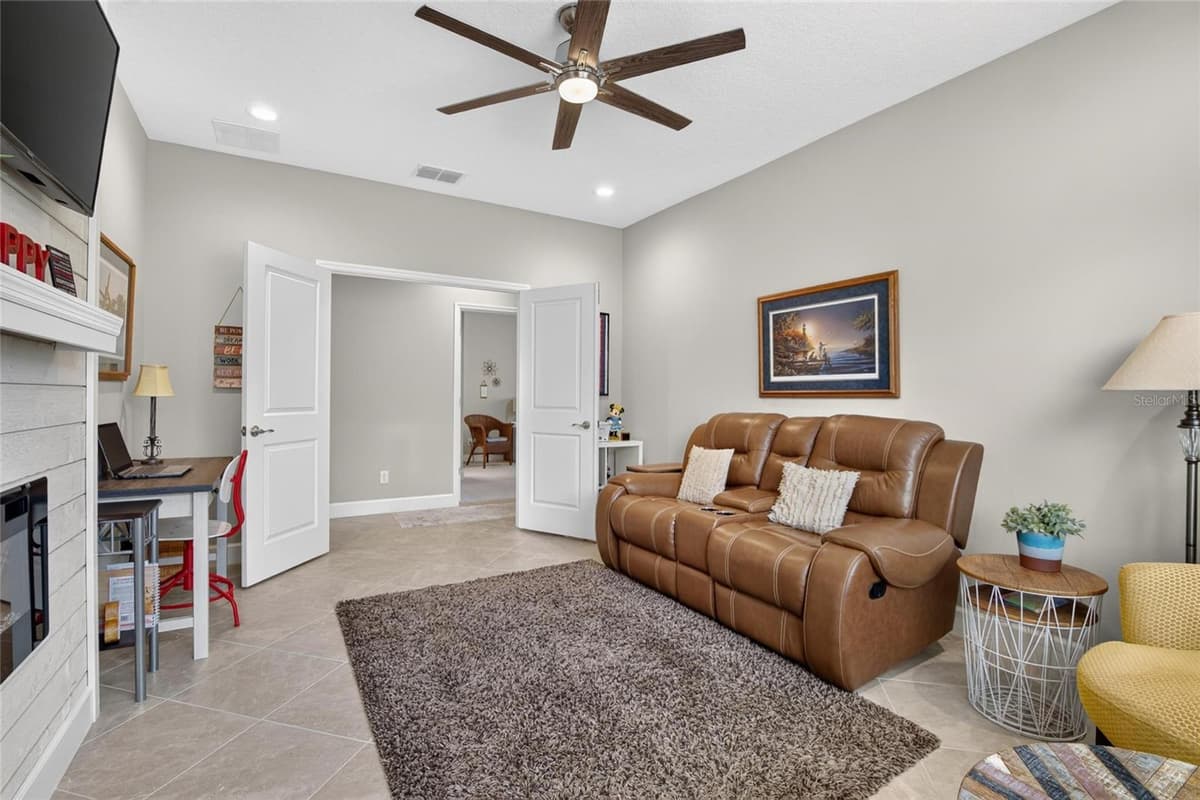 4740 AVILA LAKES DRIVE — photo 32 of 72