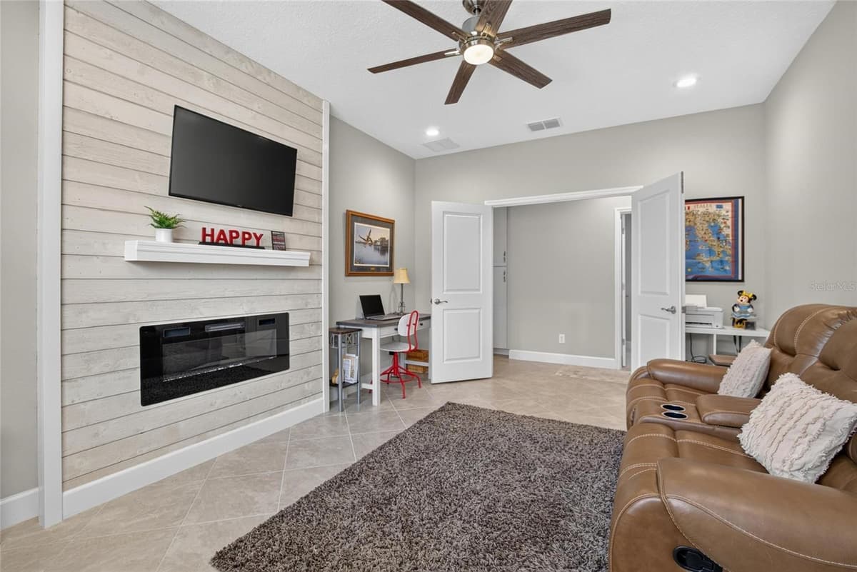 4740 AVILA LAKES DRIVE — photo 33 of 72
