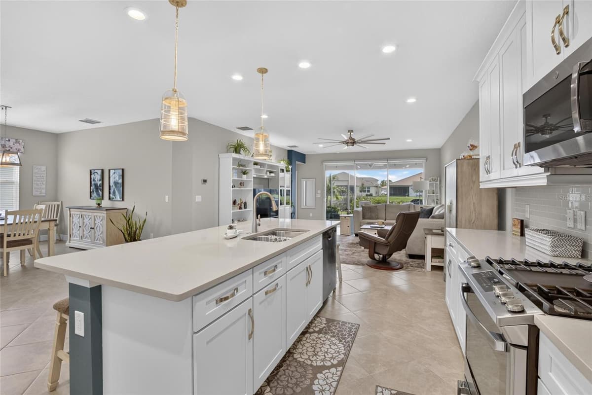 4740 AVILA LAKES DRIVE — photo 7 of 72