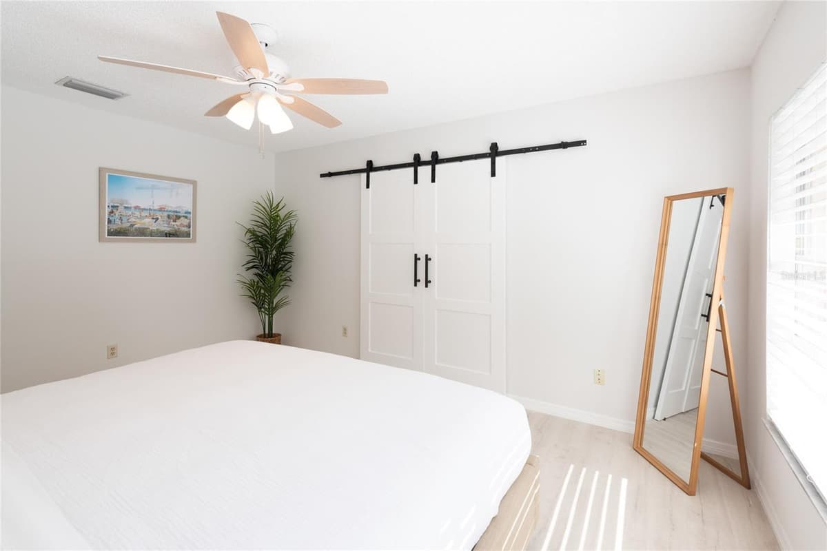 1085 INDIAN RIDGE TRL E — photo 9 of 29