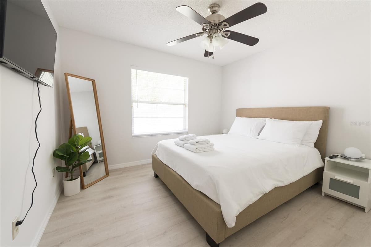 1085 INDIAN RIDGE TRL E — photo 15 of 29